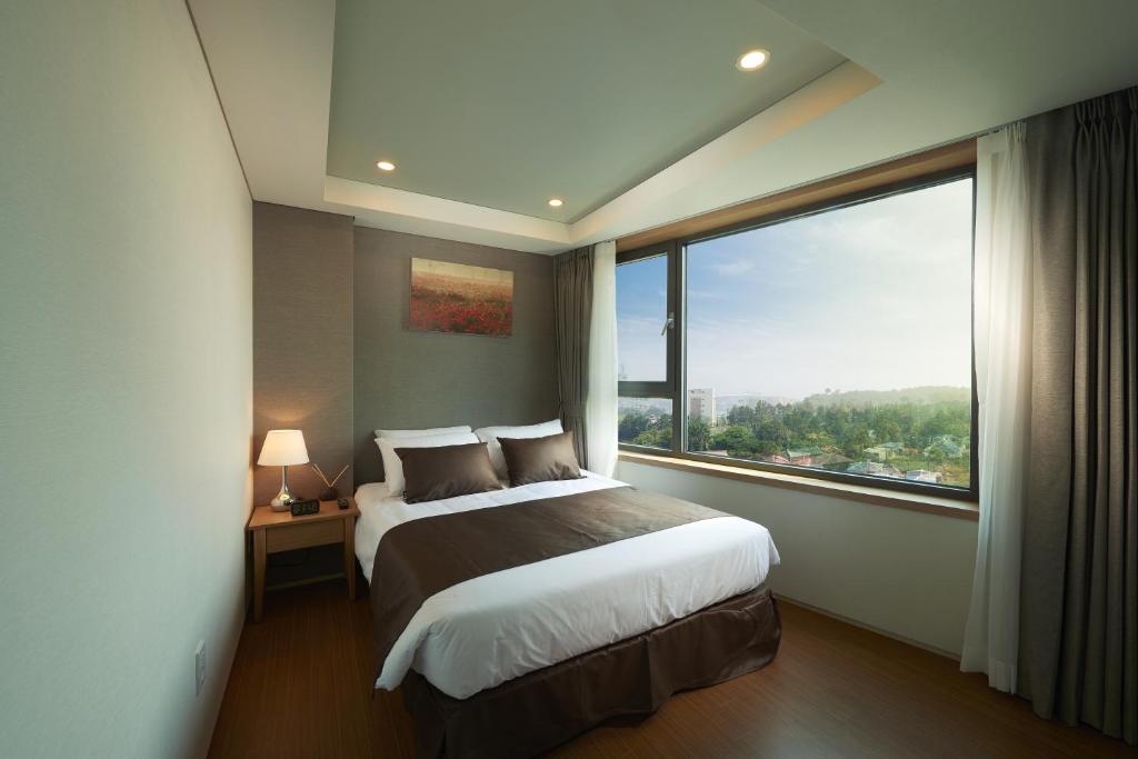 Benikea Jungmun Hotel photo 3