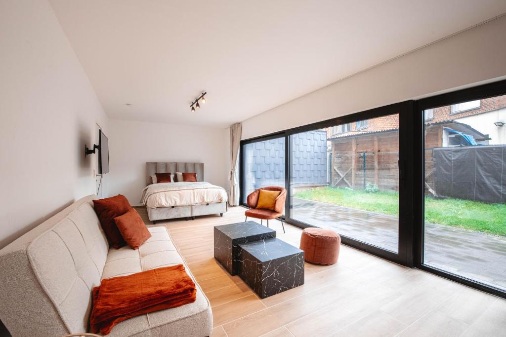 K&Y suites 3, 500m to Brussels airport photo 4