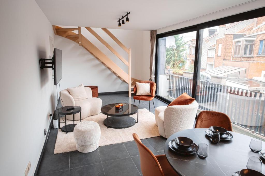 K&Y suites 2 ,500m to Brussels airport! photo 2