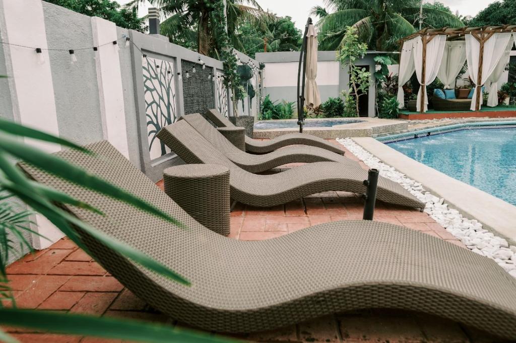 Yas Villa - Stay, Play & Enjoy. Bagac, Bataan photo 2
