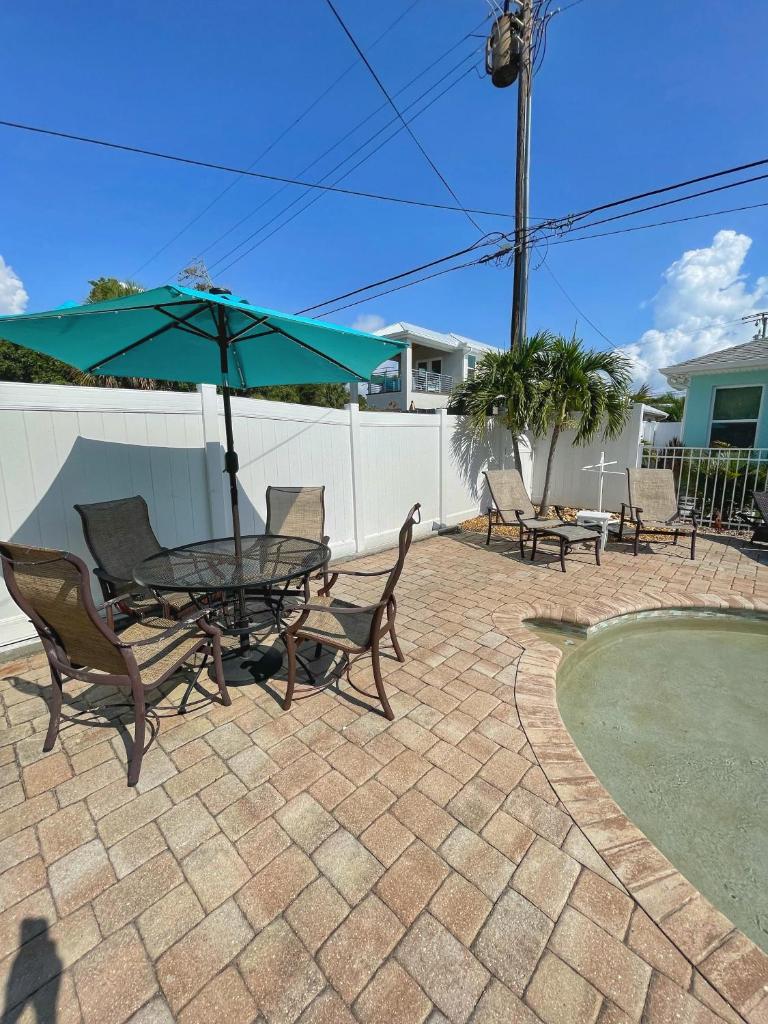 Cozy Canaveral Cottages photo 3