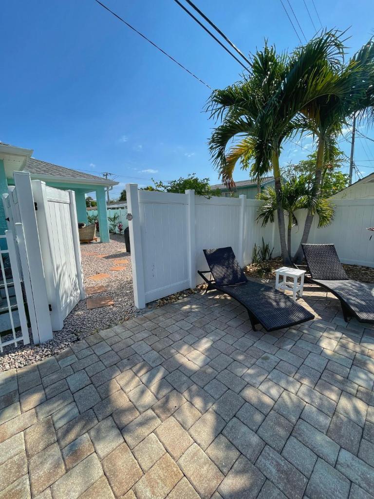 Cozy Canaveral Cottages photo 1