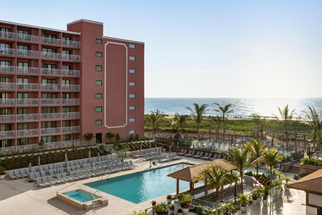 Holiday Inn Ocean City, an IHG Hotel photo 1