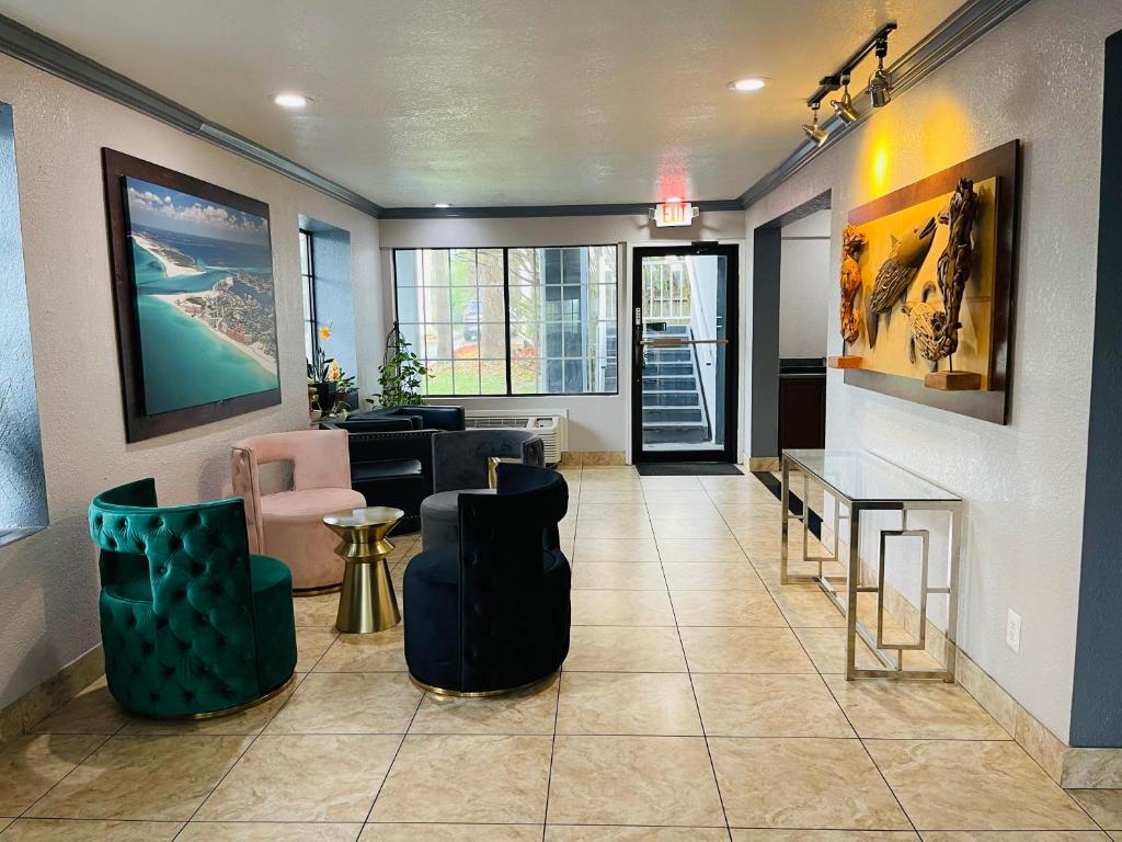 Days Inn by Wyndham Fort Walton Beach photo 3