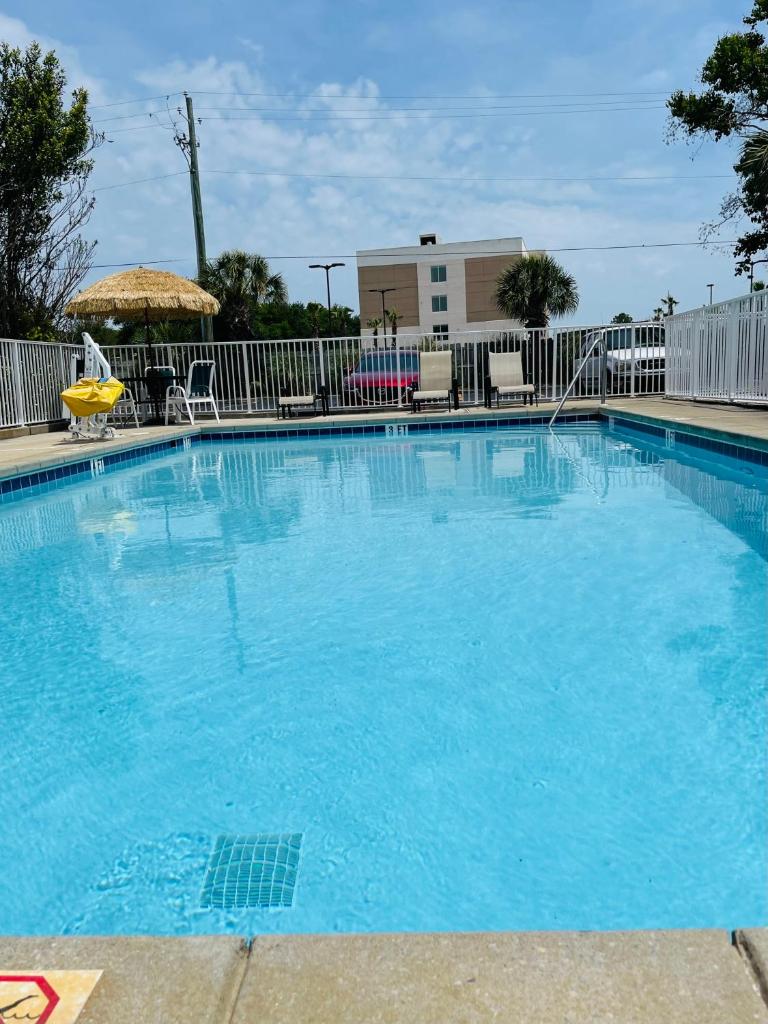 Days Inn by Wyndham Fort Walton Beach photo 1
