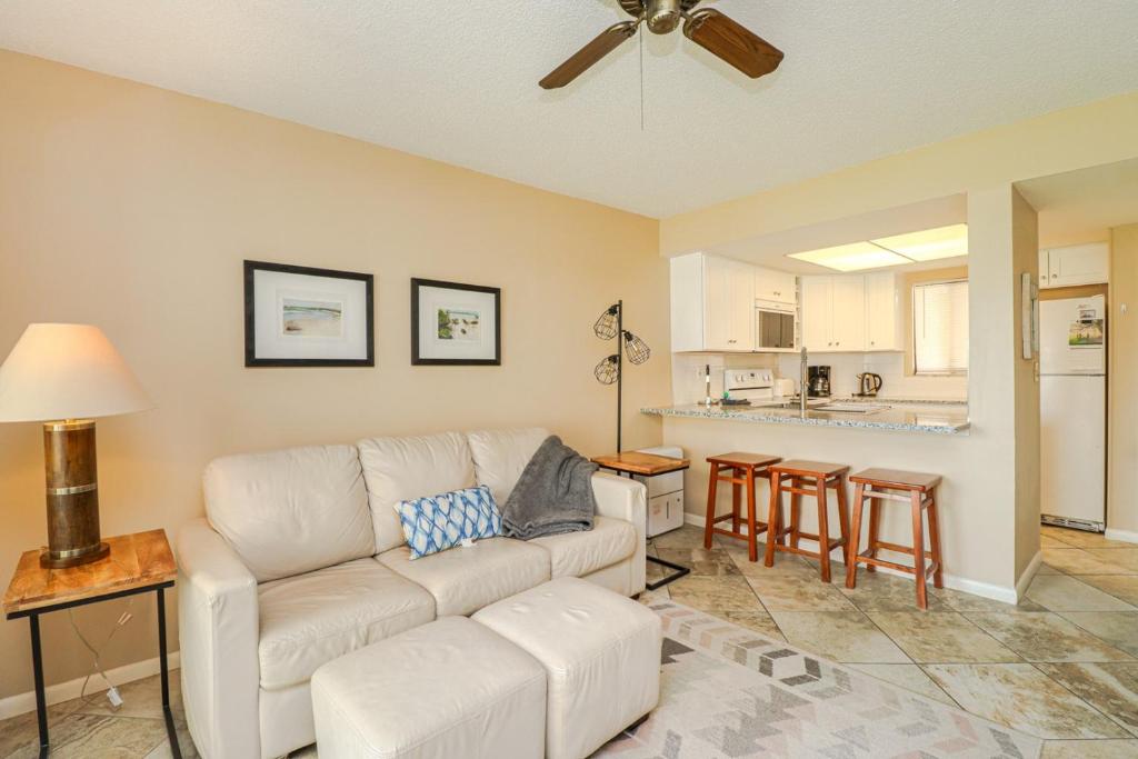 Ocean Village Club D16 photo 3