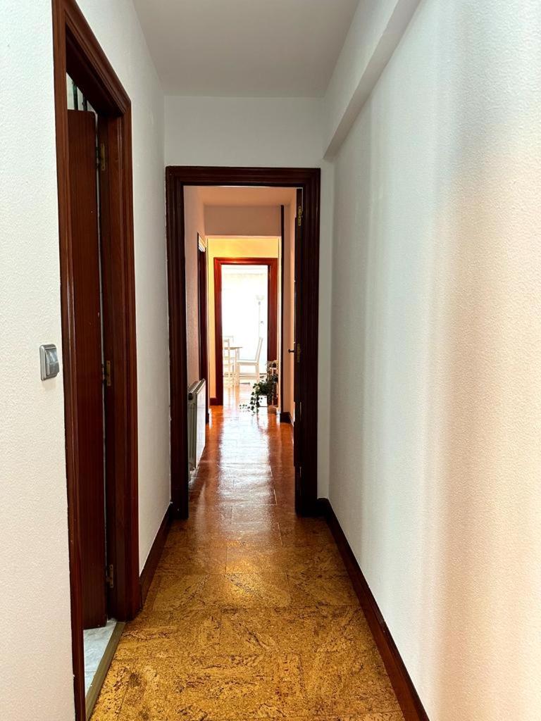 Piso soleado, próximo al centro, 8 plazas y fácil aparcamiento photo 3