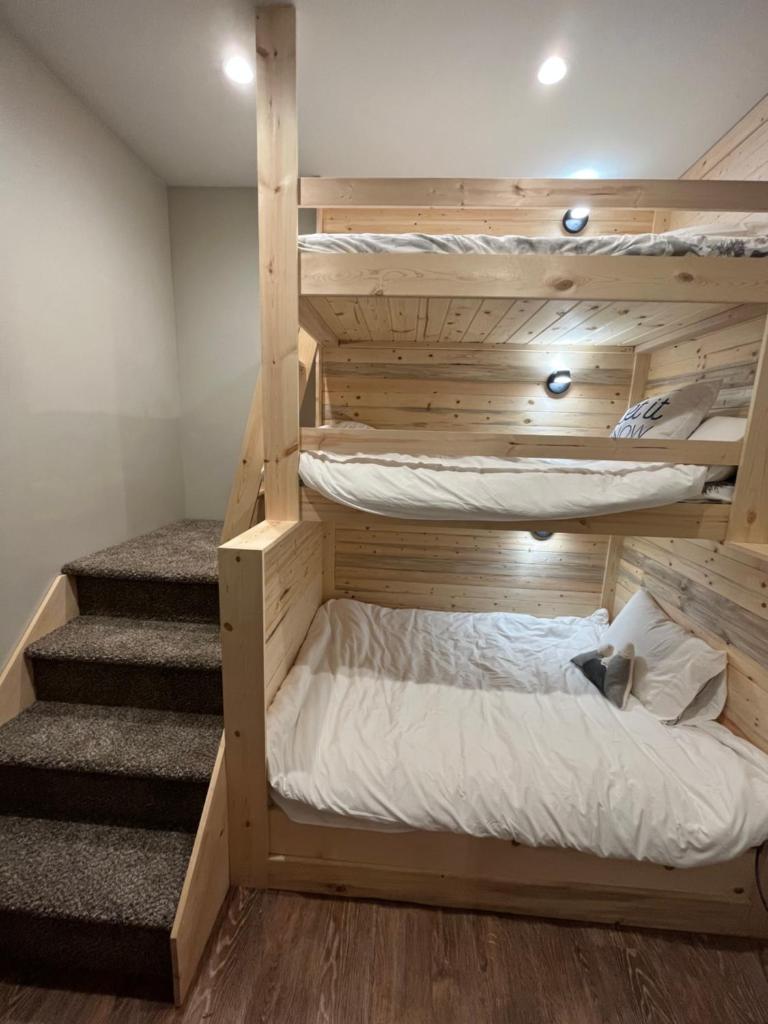 Brand New! Private hot tub, bunk room and walkable to restaurants/shops photo 2