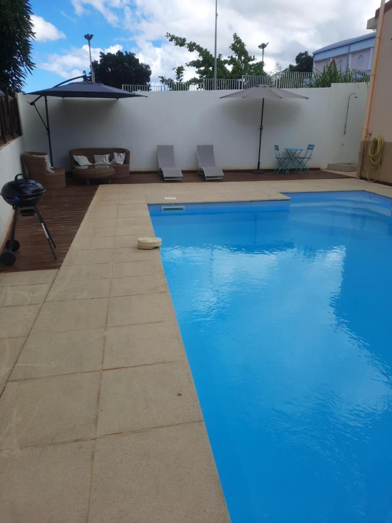 Studio avec piscine, idéalement situé photo 2