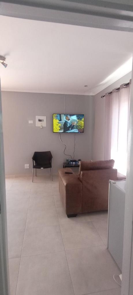 Esteem Guesthouse photo 2