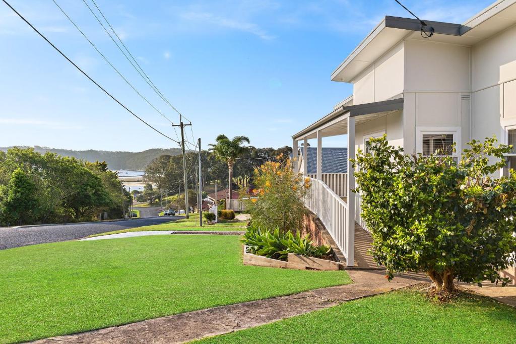 9 Bay Street, Narooma photo 1