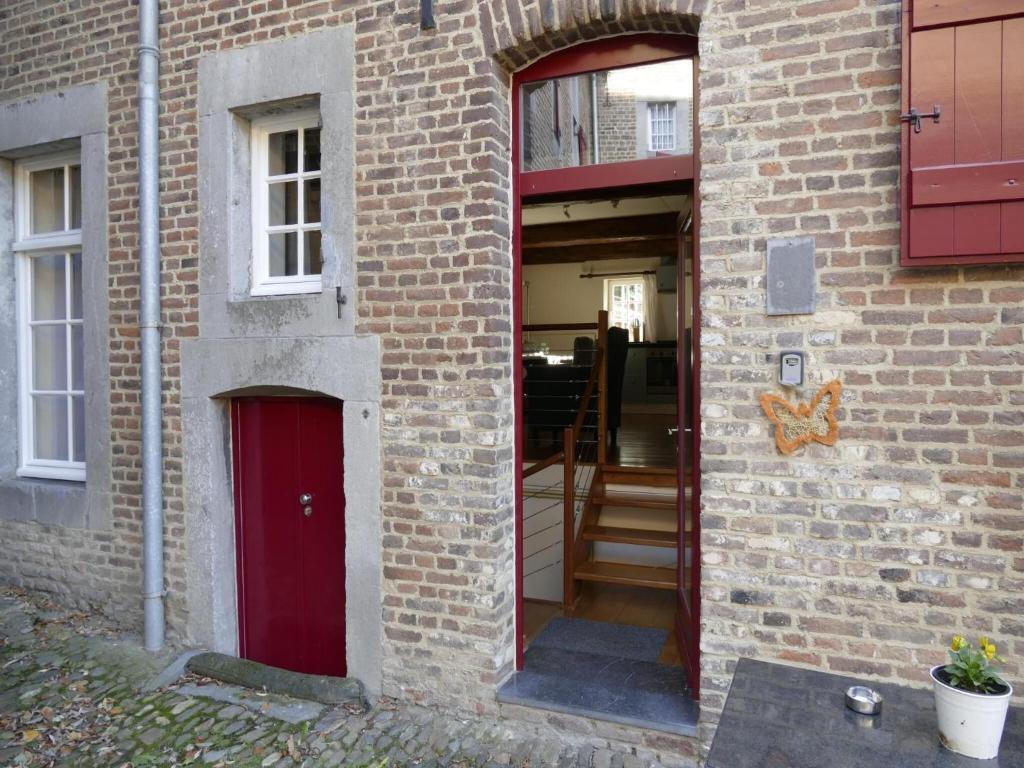 Modern Apartment in Mesch with Garden photo 1