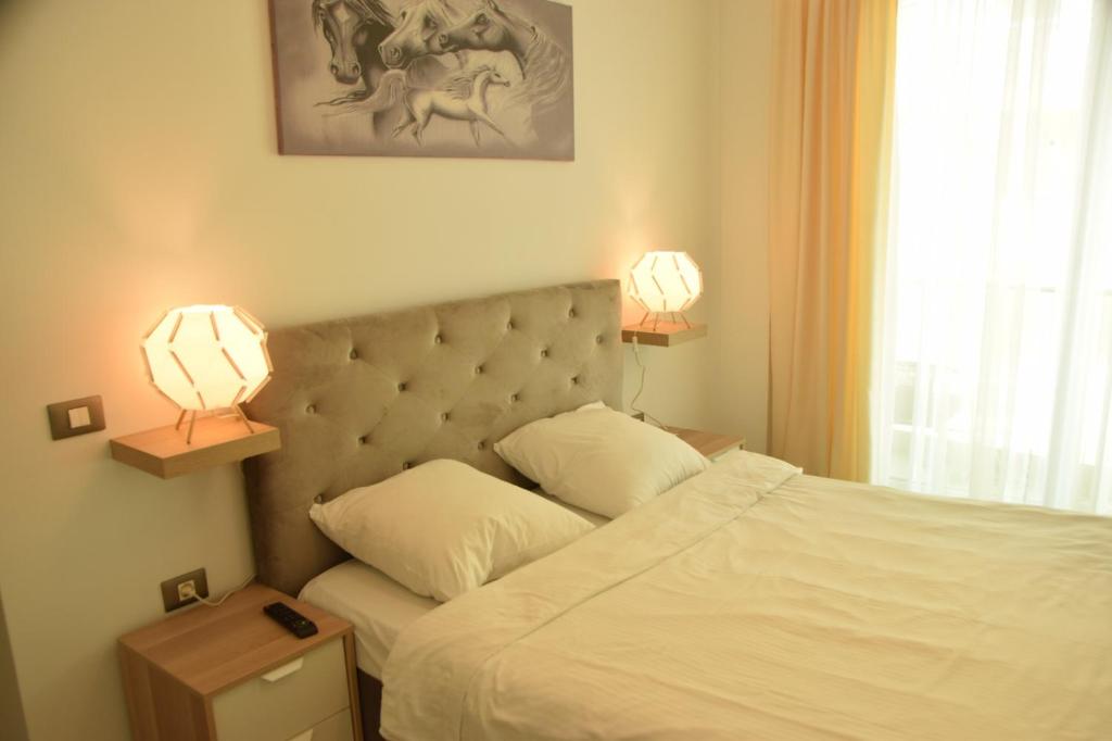 Apartamente Deluxe Alezzi Beach Pool & Spa - Tap to explore photos