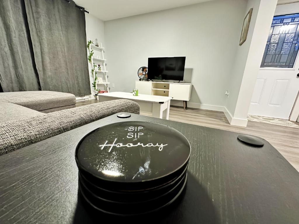 Palm Suite St Johns - Luxury One Bedroom Apartment photo 4