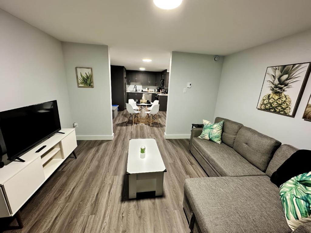 Palm Suite St Johns - Luxury One Bedroom Apartment photo 2