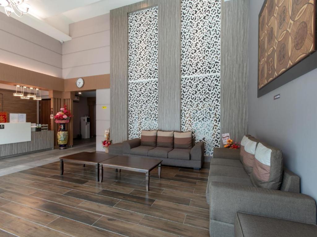 Regent Hotel photo 3