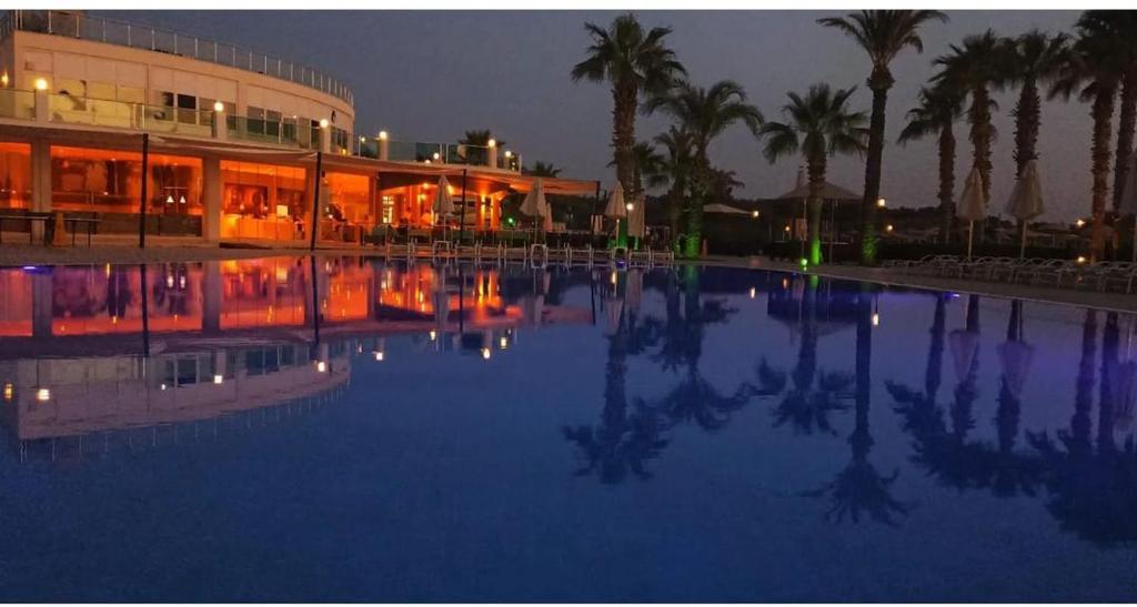 KHARMA BEACH CLUB SPA APOLLONIUM BAY VILLAS photo 3