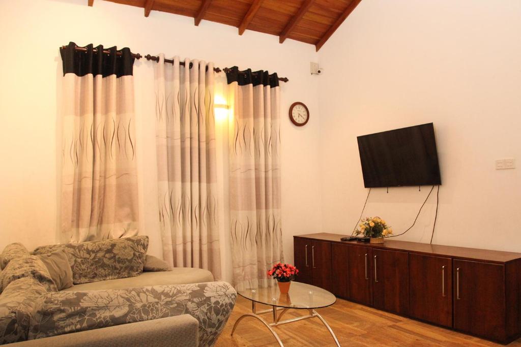 Dumbara Villa photo 2
