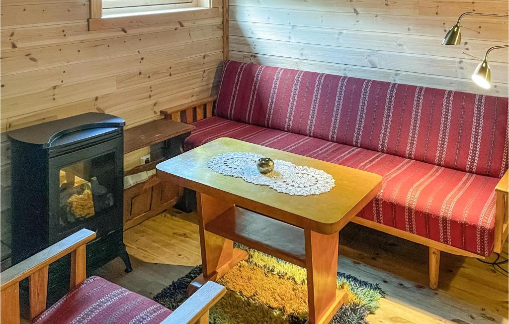 2 Bedroom Awesome Home In Grue Finnskog photo 2