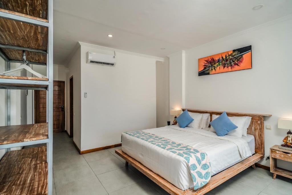 Komodo Suites Downtown - Tap to explore photos
