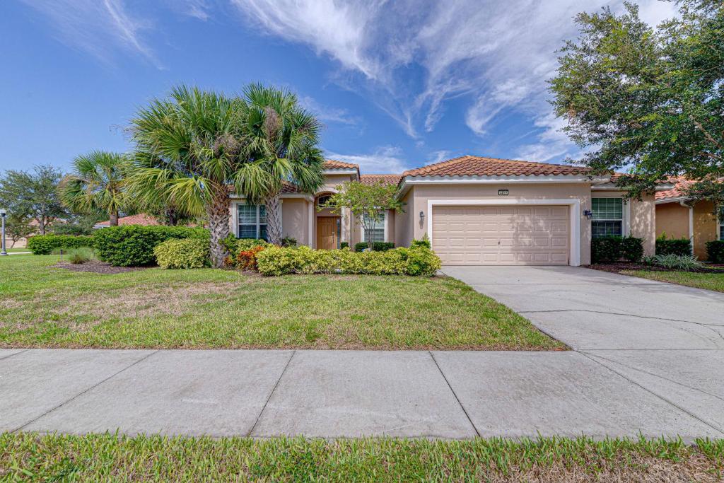 #350-Stunning villa with modern decor, southwest pool overlooking conservation land