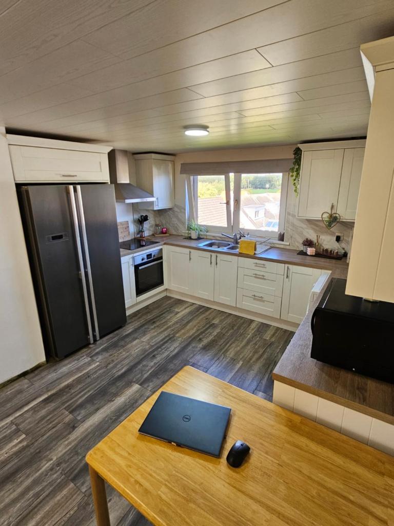 Serviced Apartment - Aberdeen photo 2