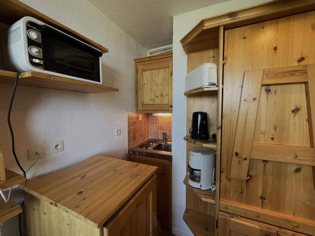 Studio Les Menuires, 1 pièce, 2 personnes - FR-1-452-161 photo 3