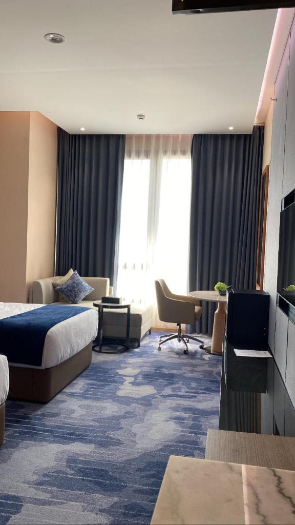 Best Western Plus Hotel photo 2