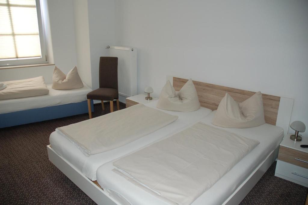 Hotel Kurfürst Garni photo 3