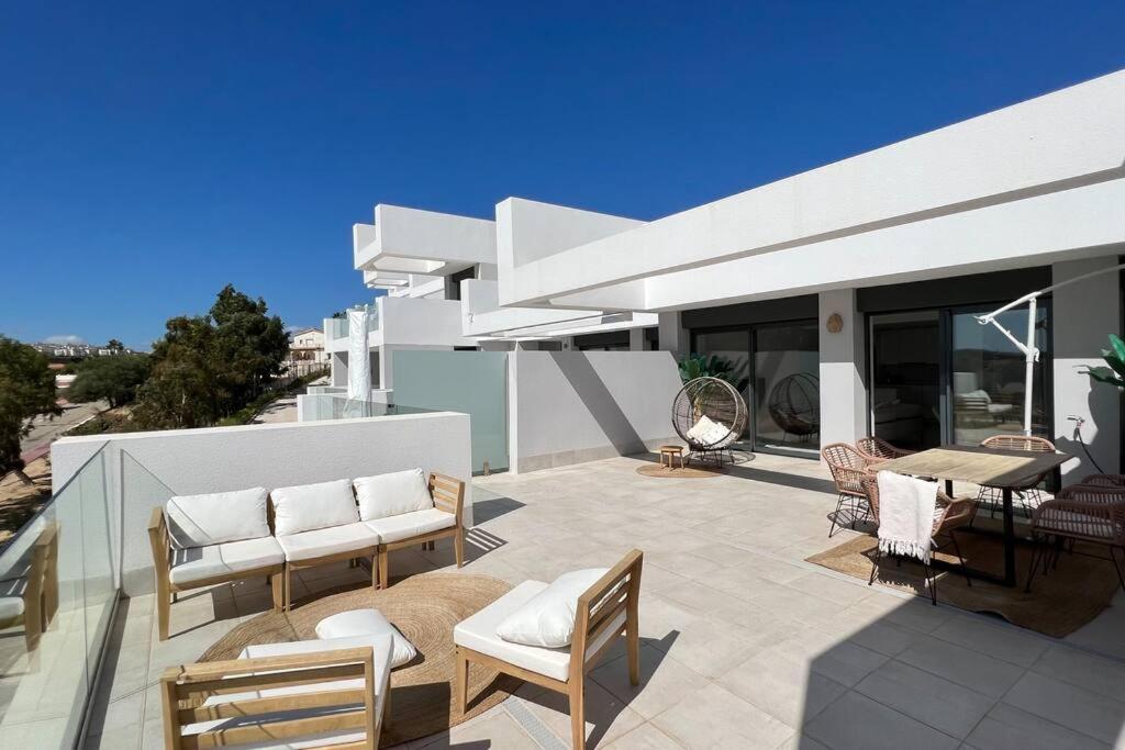 Pure South Penthouse Sea View photo 2