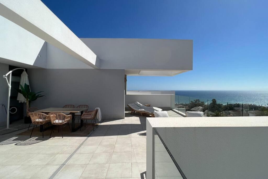 Pure South Penthouse Sea View photo 3