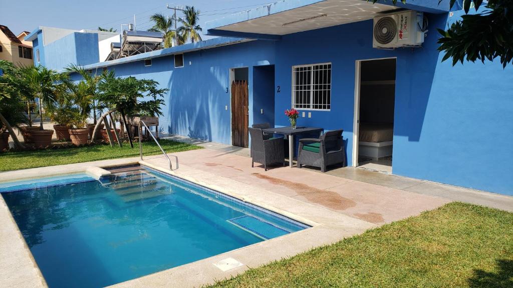 VIP Trailer Park and Bungalows. photo 2