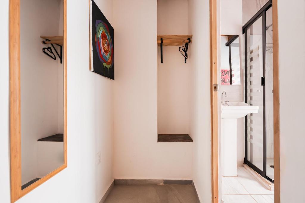 Hostal Juarez Room Type - Deluxe Double Room