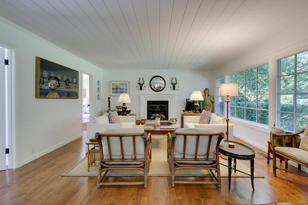 Heavenly Sonoma Country Home Garden, Pool and Spa! photo 2
