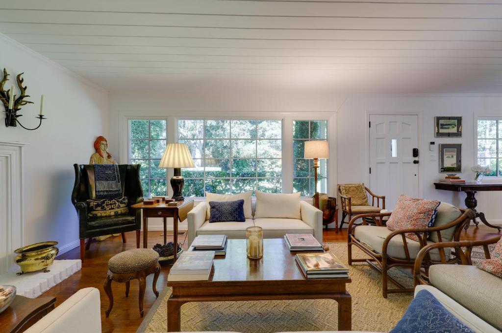Heavenly Sonoma Country Home Garden, Pool and Spa! photo 3