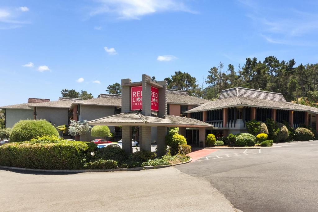 Red Lion Hotel Monterey image