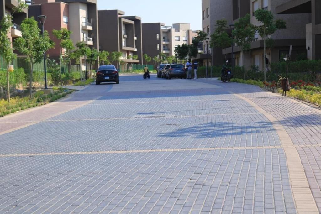 Modern apartment near Sheikh Zayed photo 3