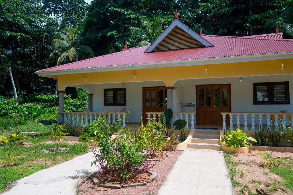 Zerof Self Catering Apartments photo 3