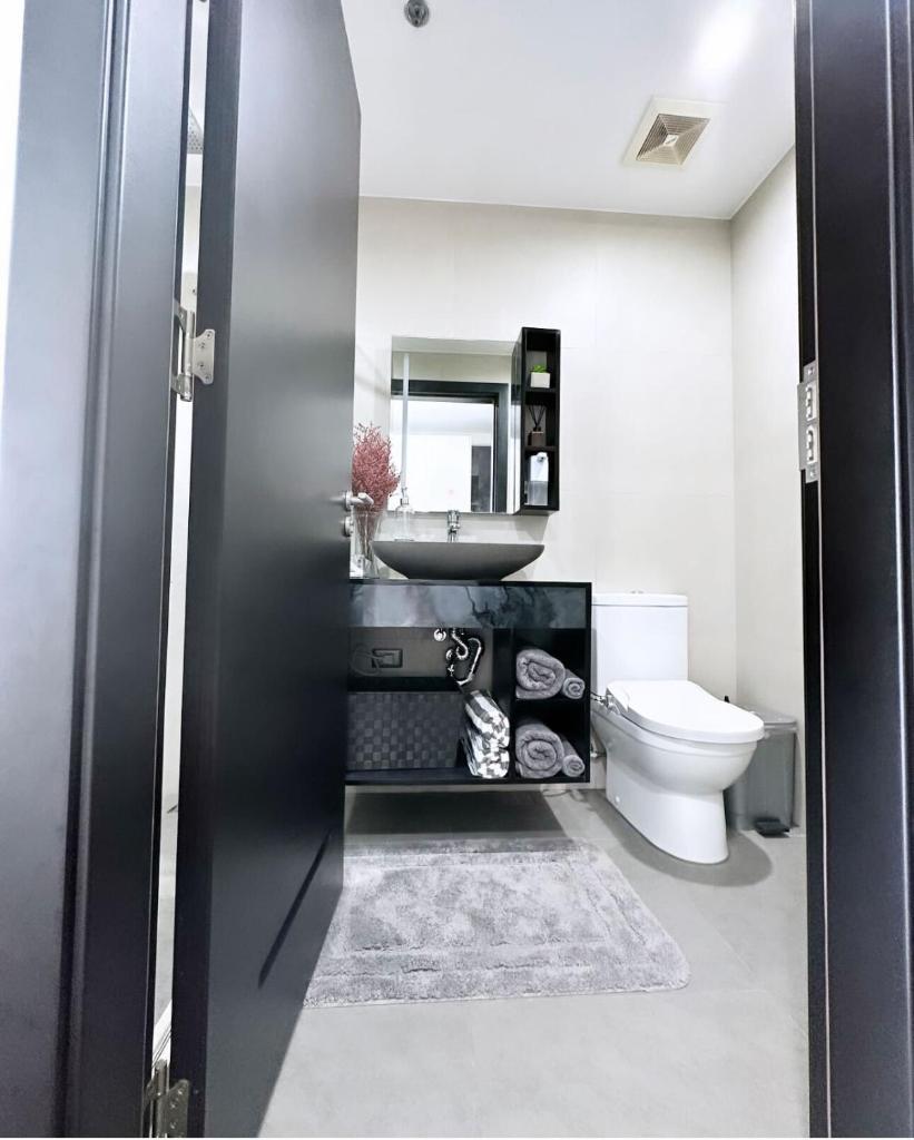 emerin suites @ Aeon Towers photo 1