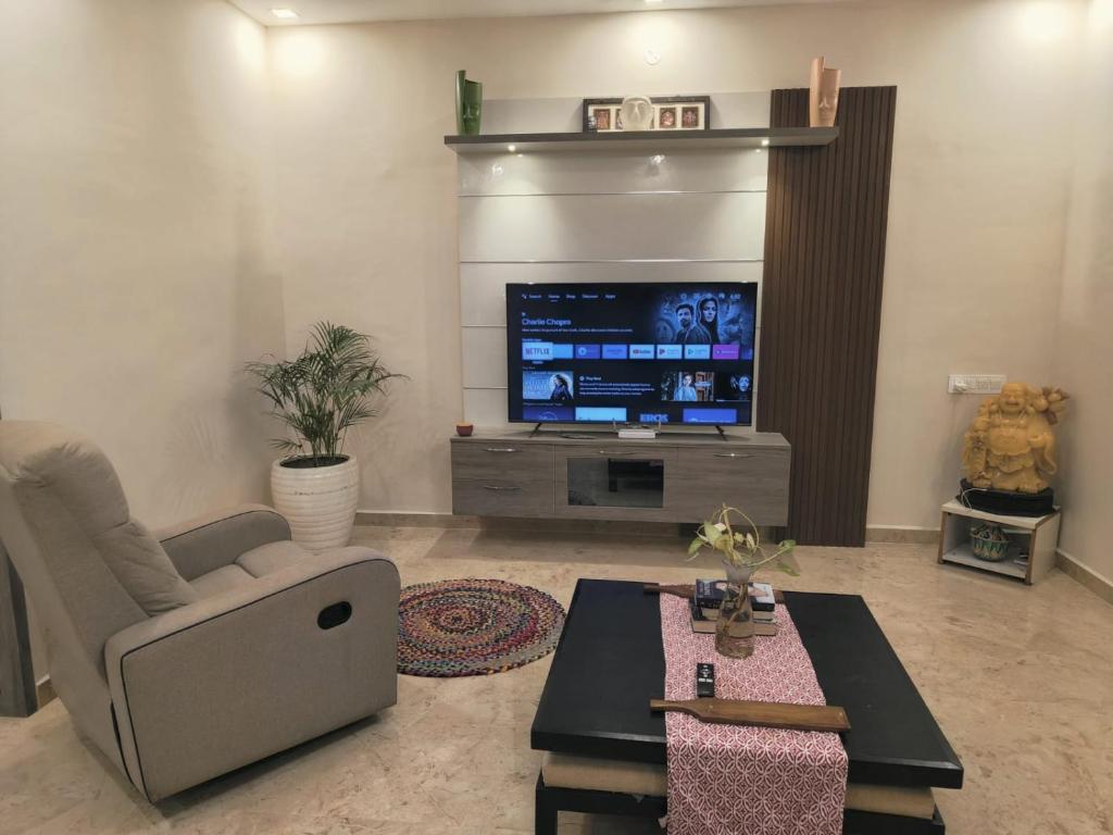 Luxurious Farm House - Auroville, Edayanchavadi