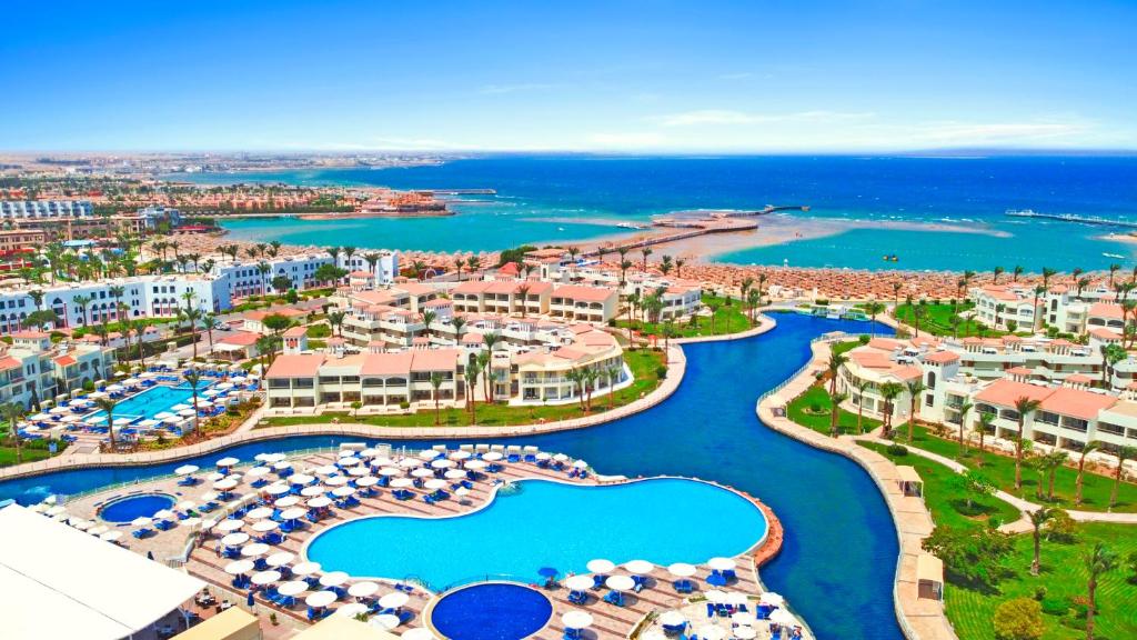 Pickalbatros Dana Beach Resort - Aqua Park photo 4