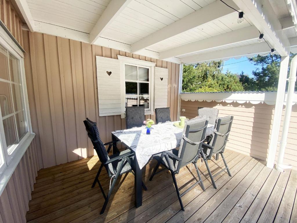 Cozy accommodation within walking distance to the sea photo 3