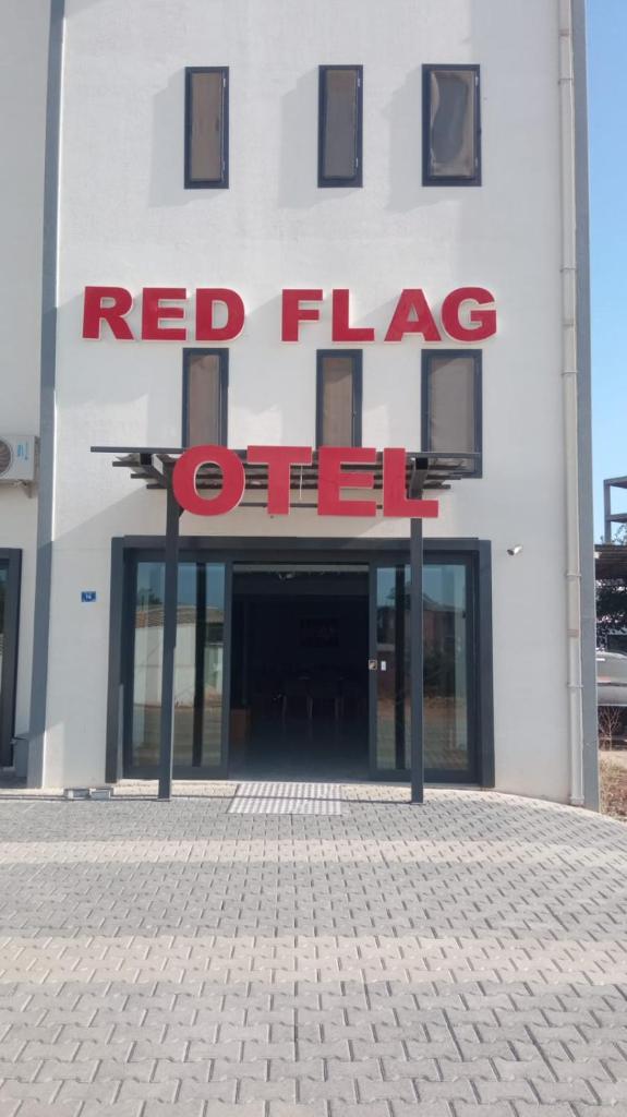 RED FLAG HOTEL photo 1