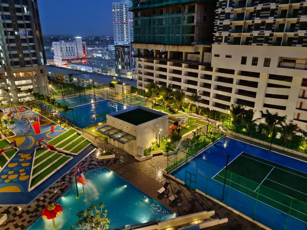 Luxury Couple Suites l Free Netflix l Mini Cinema l Massage Chair l Bathtub l WIFI 100mbps l Town Area Bali Residence photo 2