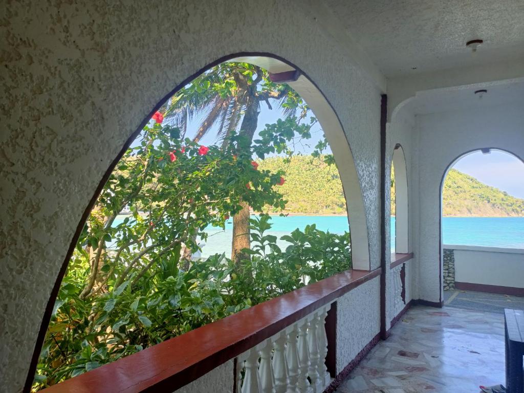 Blue Crystal Beach Resort photo 4