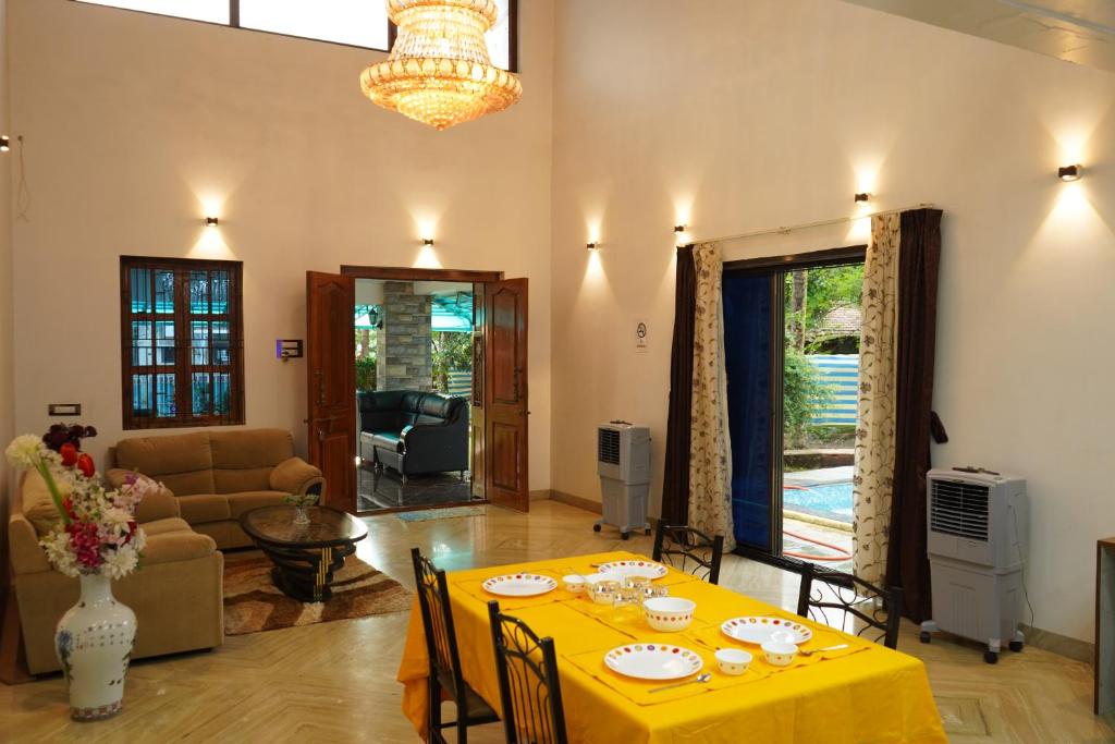 Berry Stays - The Castle - 5BHK Villa - Alibag photo 1