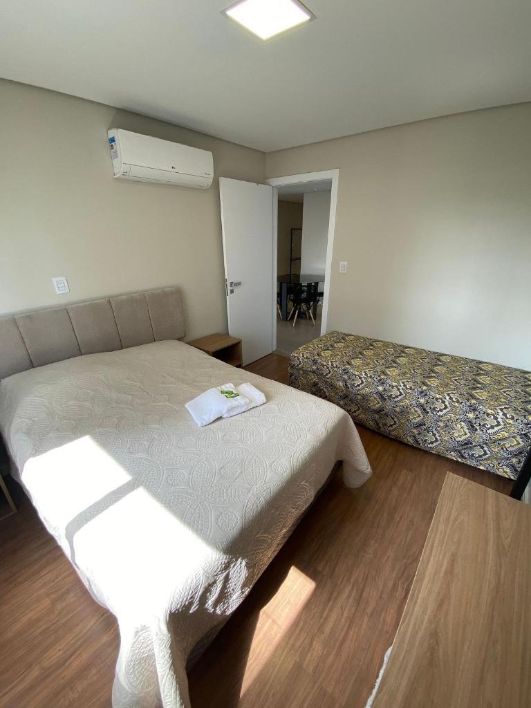 4 Apartamentos amplos e novos, 86m e 45m, excelente localização, garagem, 350Mb de internet photo 3