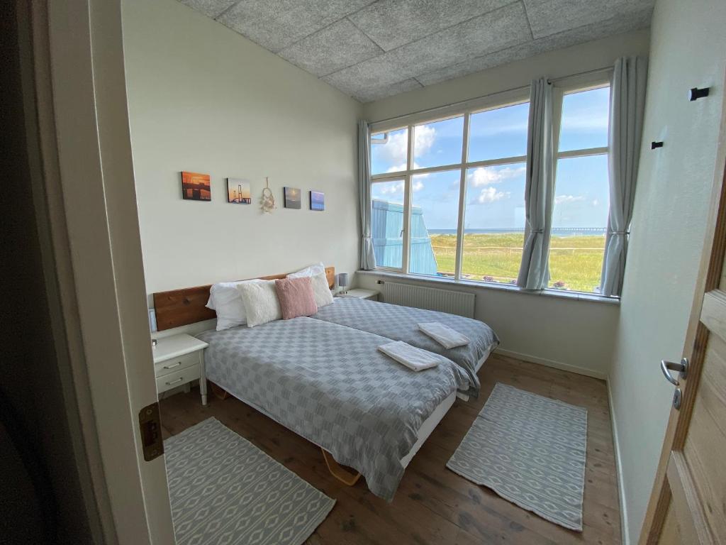Skærven Beachfront Apartments and Cottage photo 2