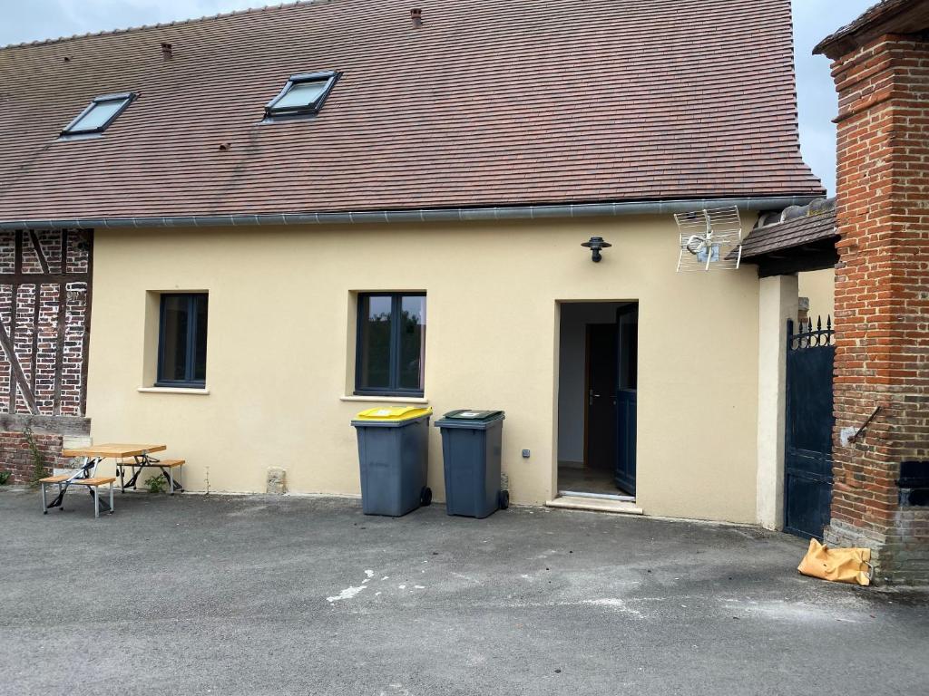 Room in Guest room - bed and breakfast in the countryside near Beauvais airport photo 4