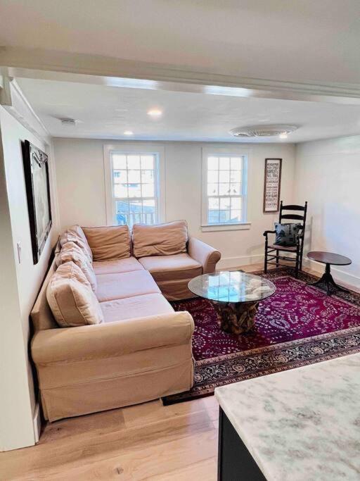 Historic 2 Bedroom with marble baths and water views photo 3
